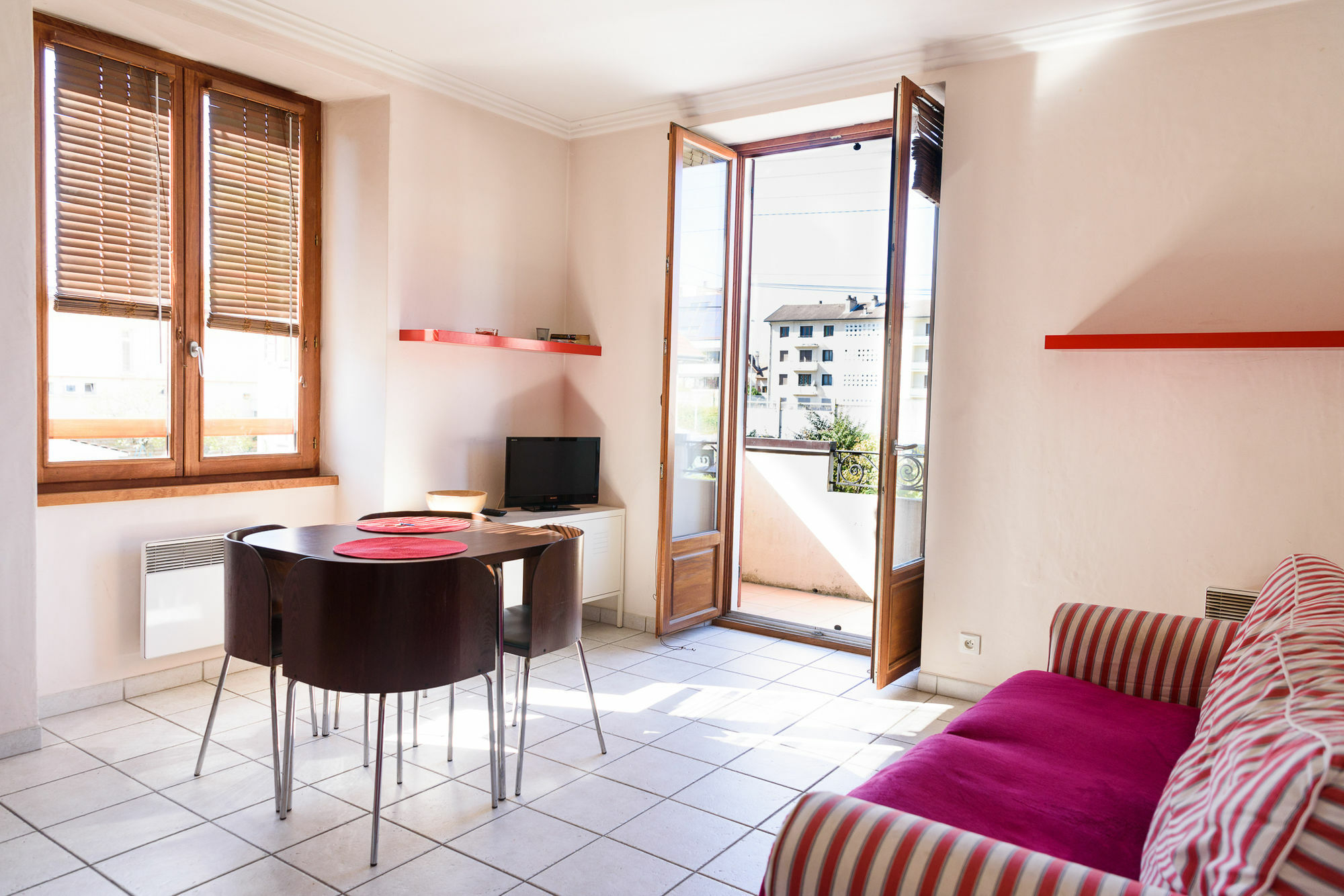 Les Z'Hirondelles Hotel Annecy Ngoại thất bức ảnh